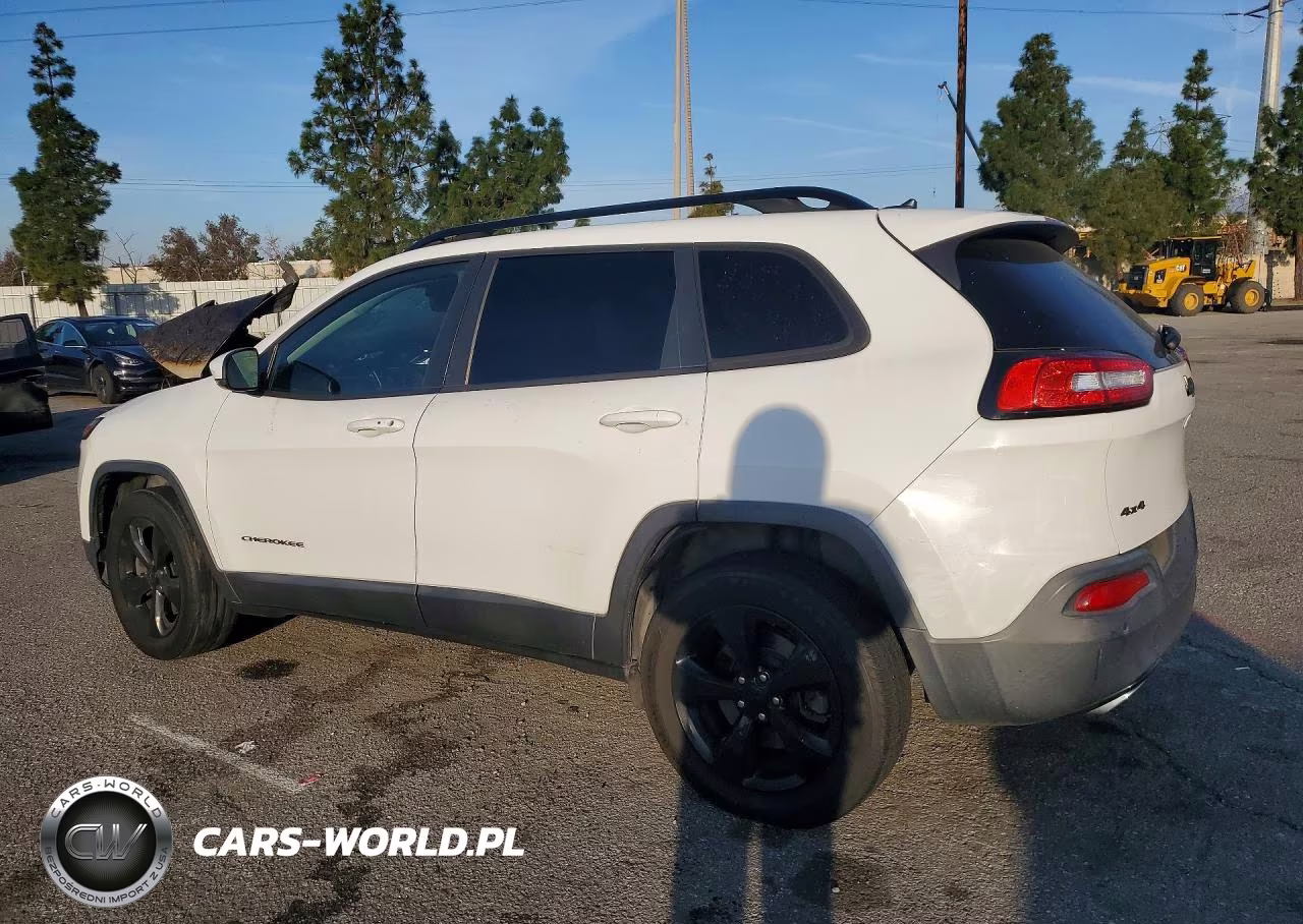 2015 Jeep Cherokee Latitude VIN:1C4PJMCS5FW740441 - 2
