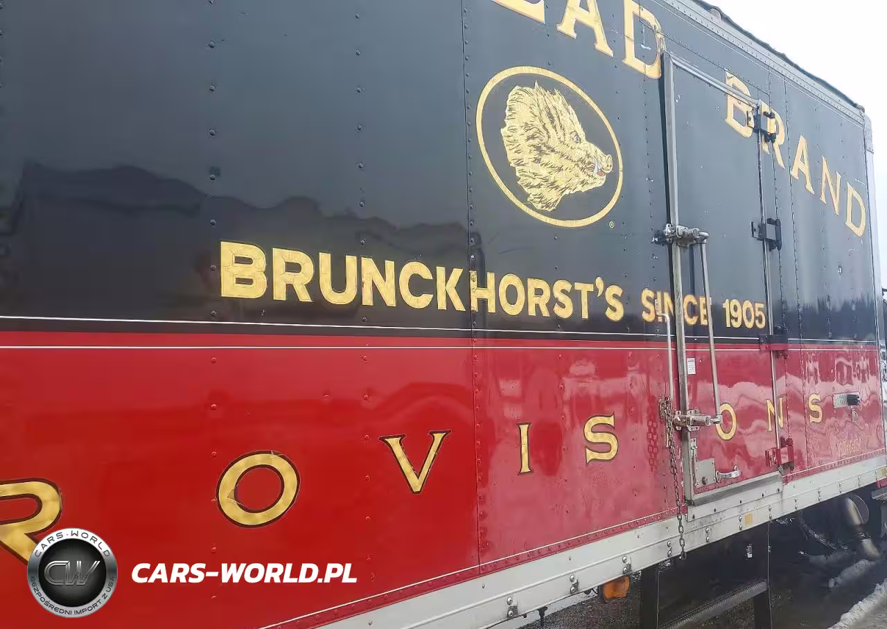 2016 Freightliner Refrigerated Box Truck VIN:1FVACXDT4GHHJ7531 - 11