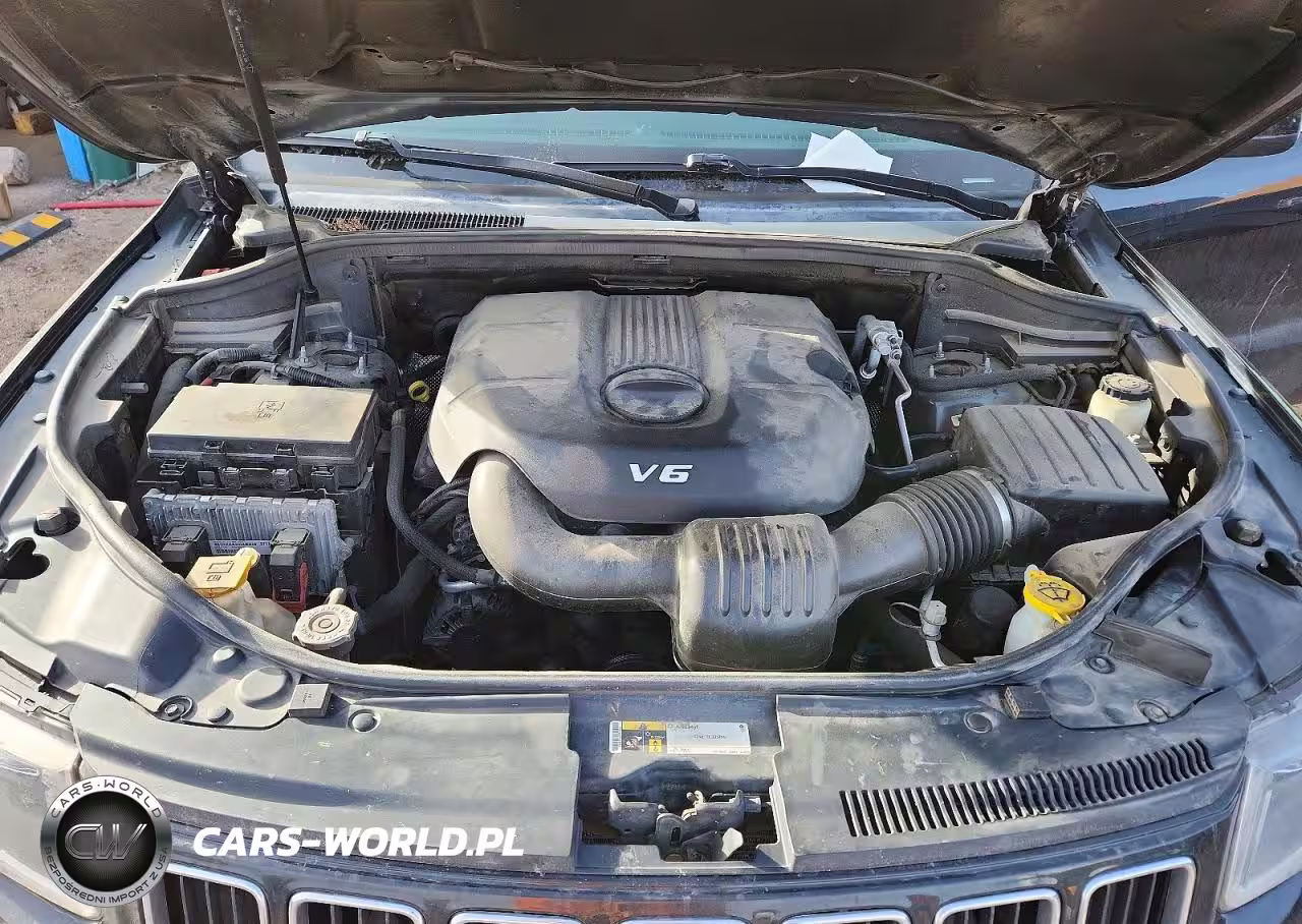2015 Jeep Grand Cherokee Laredo VIN:1C4RJFAG6FC954620 - 12