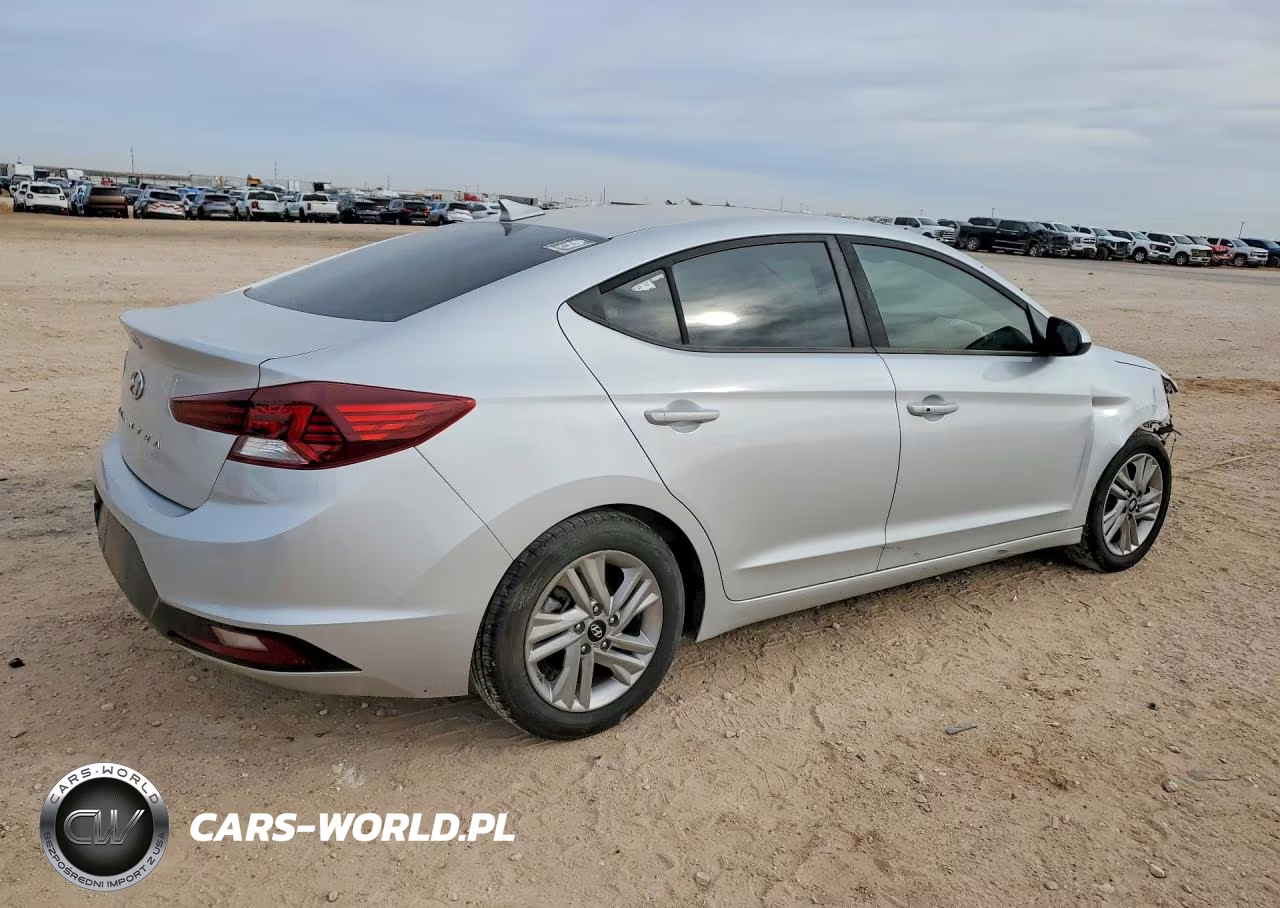 2019 Hyundai Elantra Value Edition VIN:KMHD84LF7KU862222 - 3