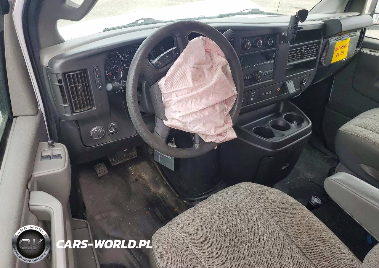2020 Chevrolet Express 2500 Cargo Delivery Van VIN:1GCWGAFP2L1157642 - 8