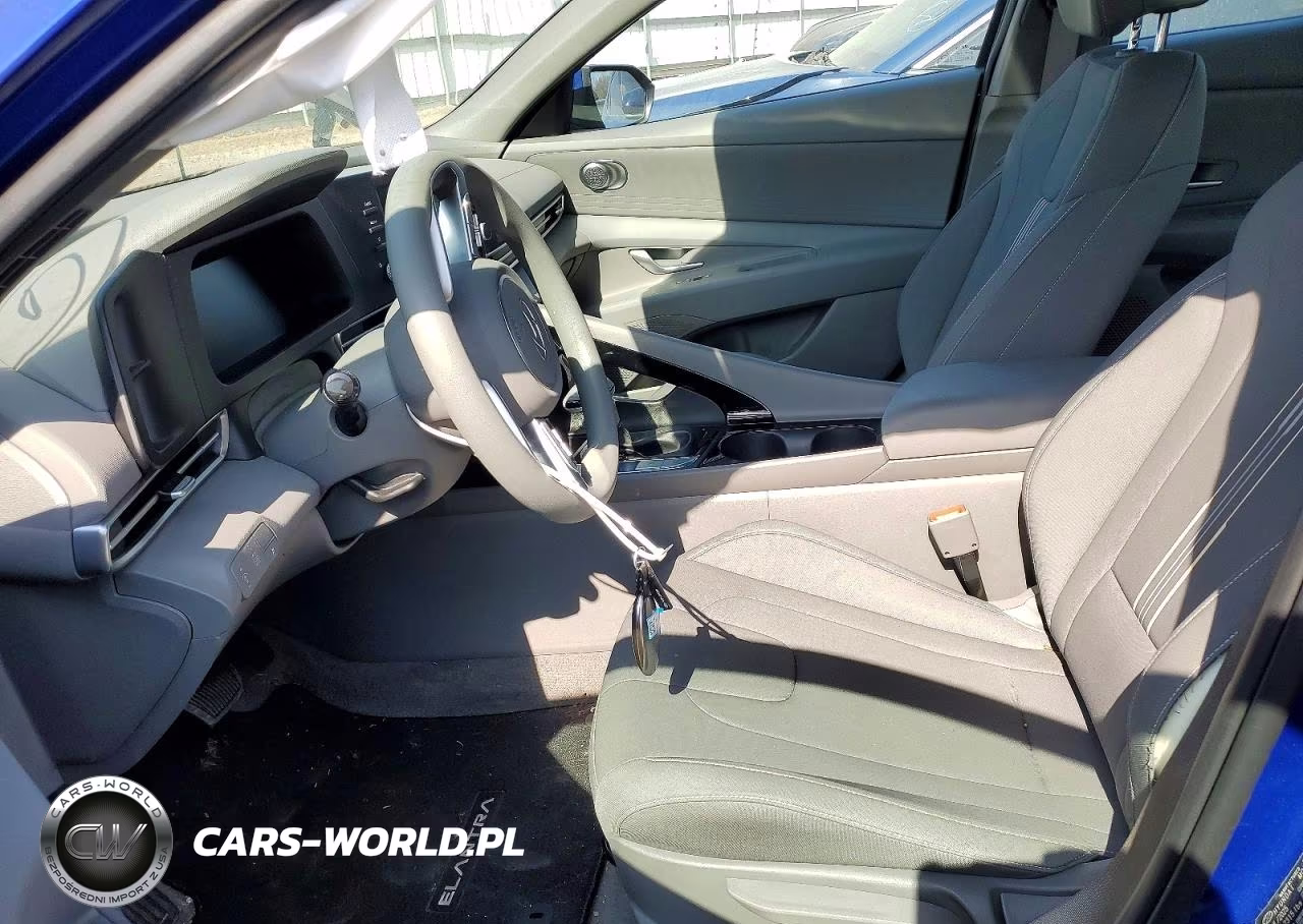 2025 Hyundai Elantra Hybrid Blue VIN:KMHLM4DJ7SU178264 - 7