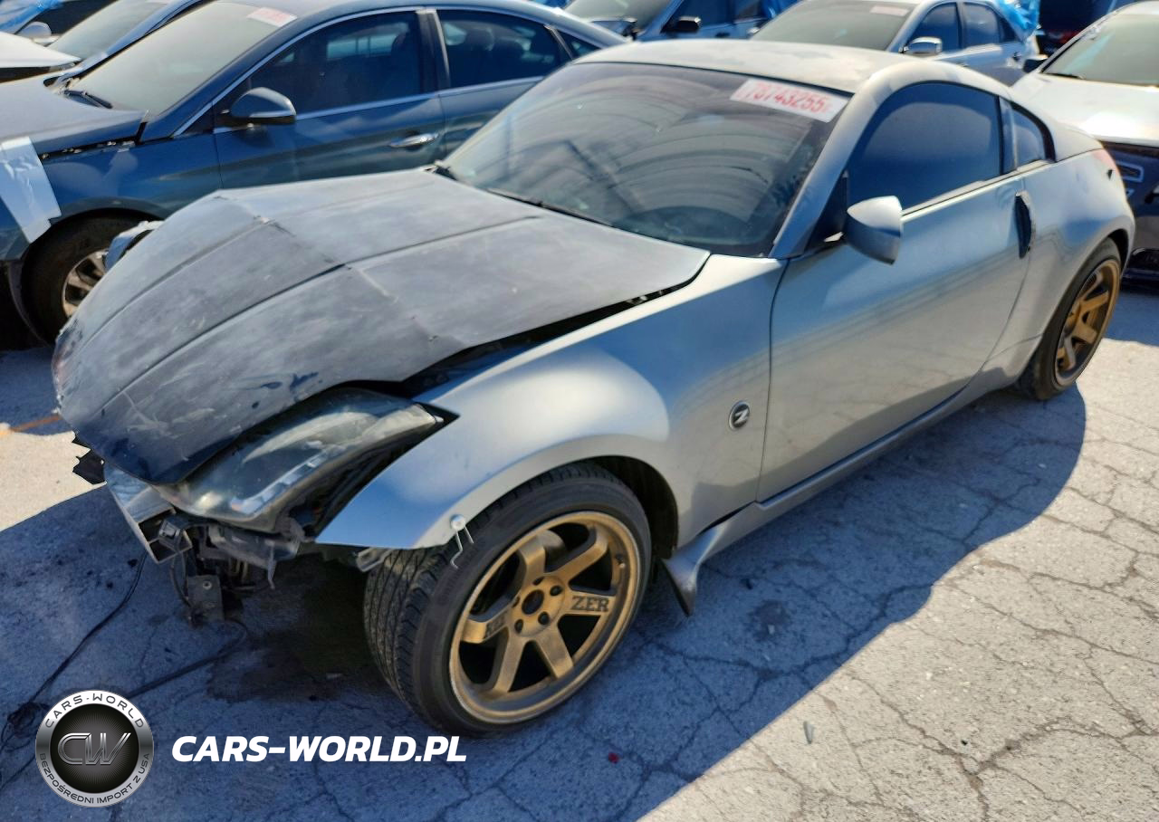 2004 Nissan 350Z Base