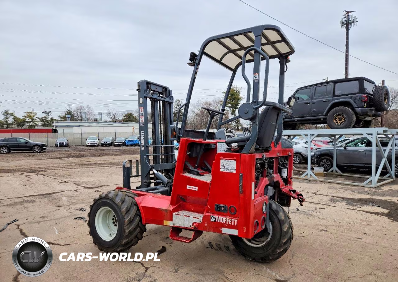 2016 Moffett Forklift VIN:P060418 - 3