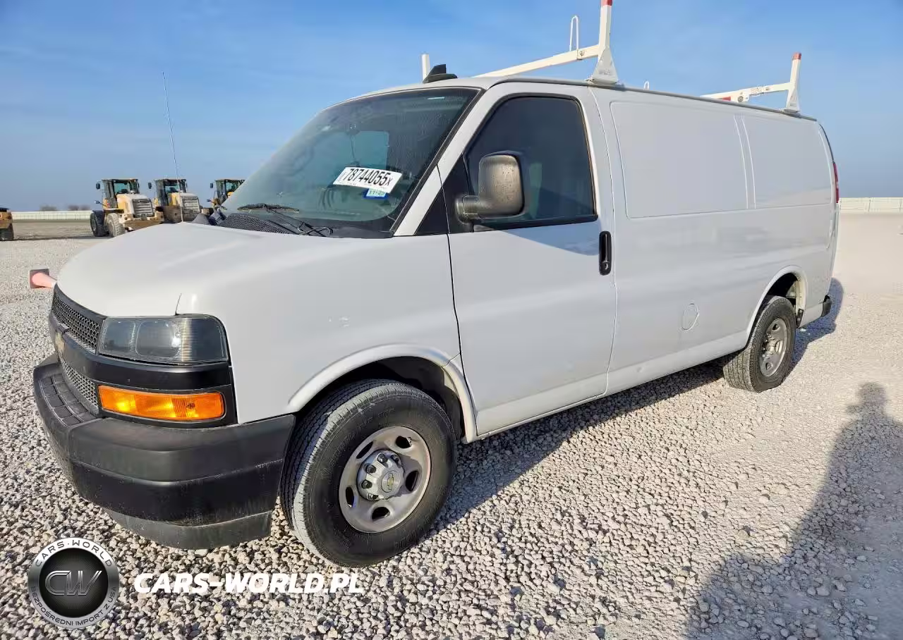 2022 Chevrolet Express G2500