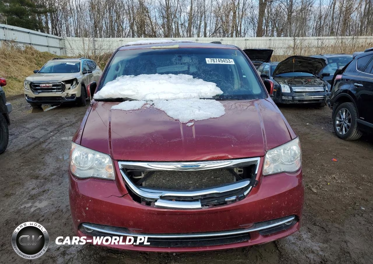 2014 Chrysler Town & Country Touring VIN:2C4RC1BG2ER159873 - 5