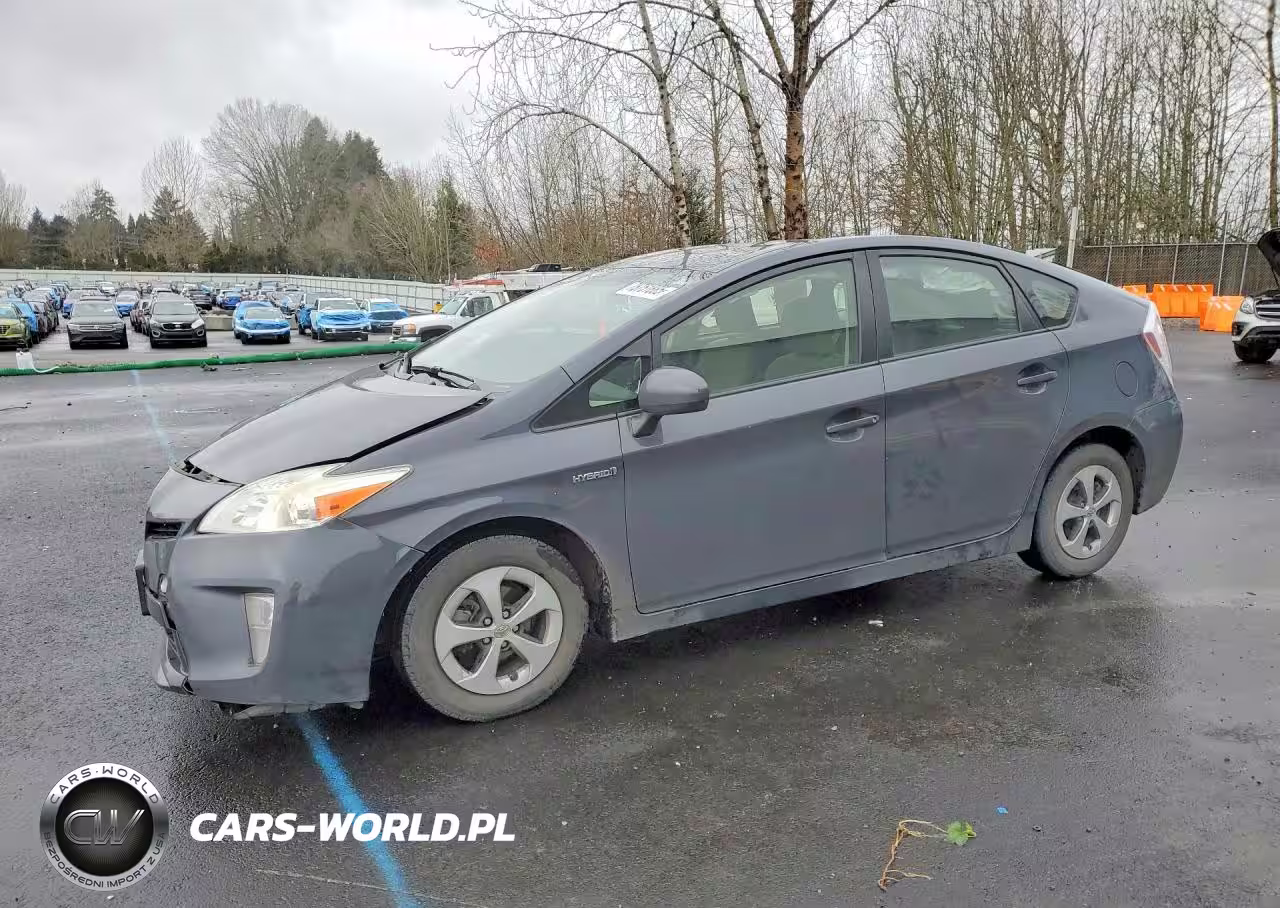 2014 Toyota Prius Two