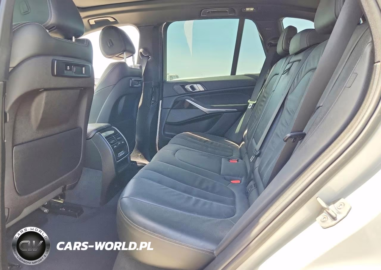 2019 BMW X5 xDrive40I VIN:5UXCR6C52KLK81862 - 11