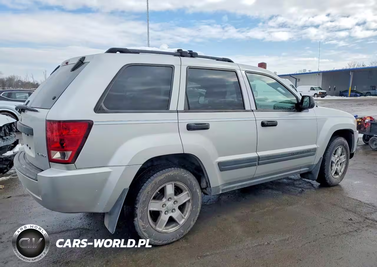 2005 Jep Grand Cherokee VIN:1J8GR48KX5C573942 - 3