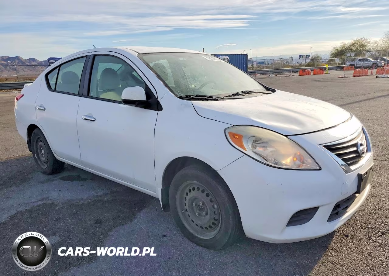 2014 Nissan Versa VIN:3N1CN7AP0EL818506 - 4