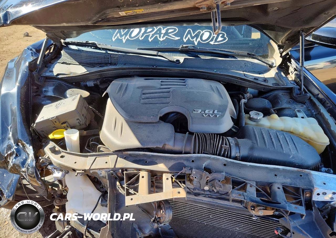 2019 Chrysler 300 S VIN:2C3CCABG5KH562936 - 11
