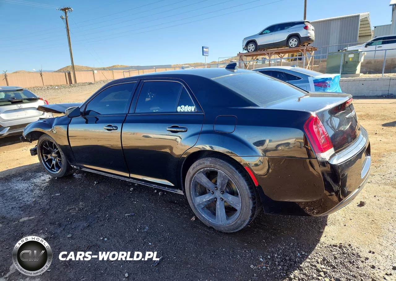 2019 Chrysler 300 S VIN:2C3CCABG5KH562936 - 2