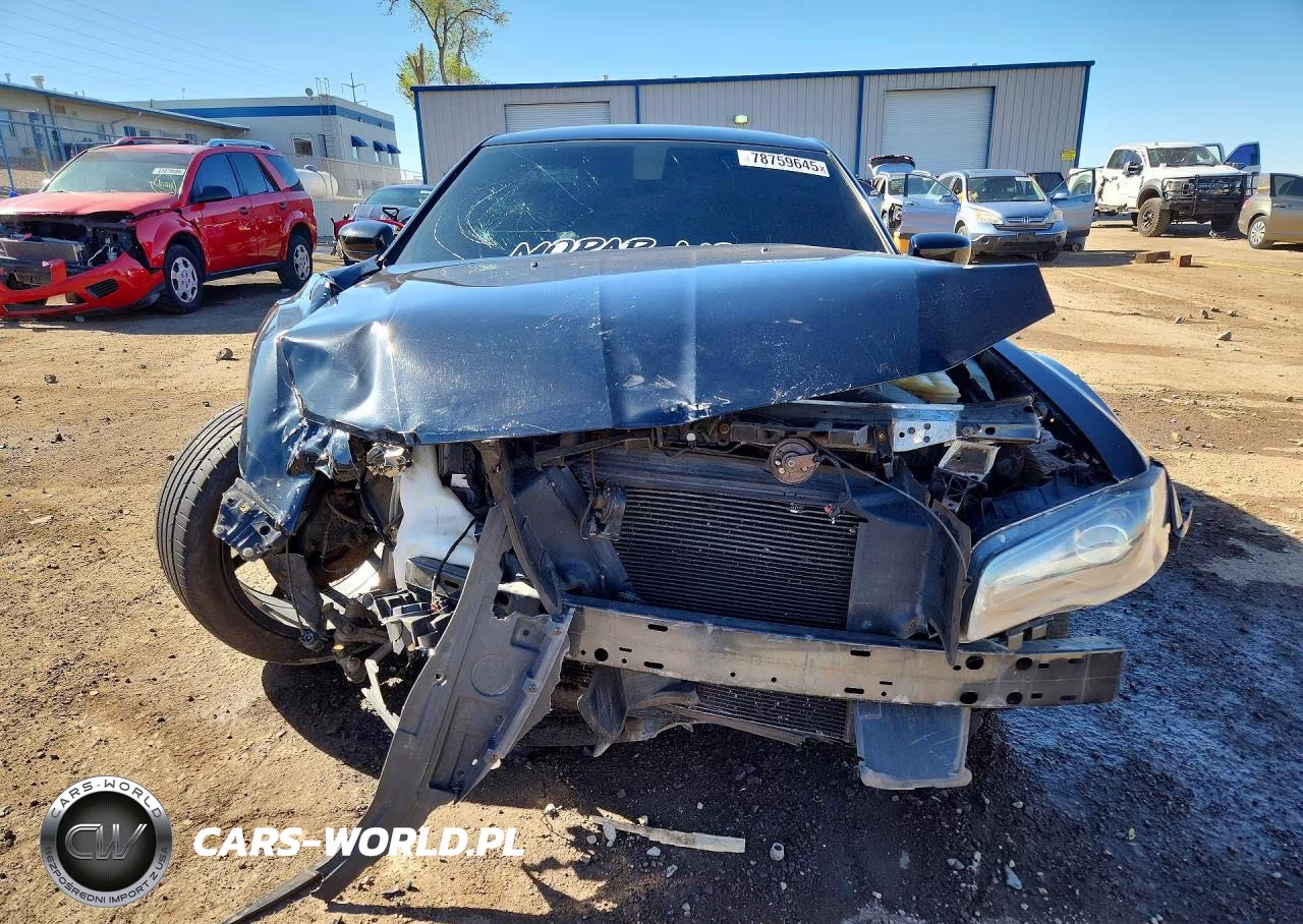 2019 Chrysler 300 S VIN:2C3CCABG5KH562936 - 5