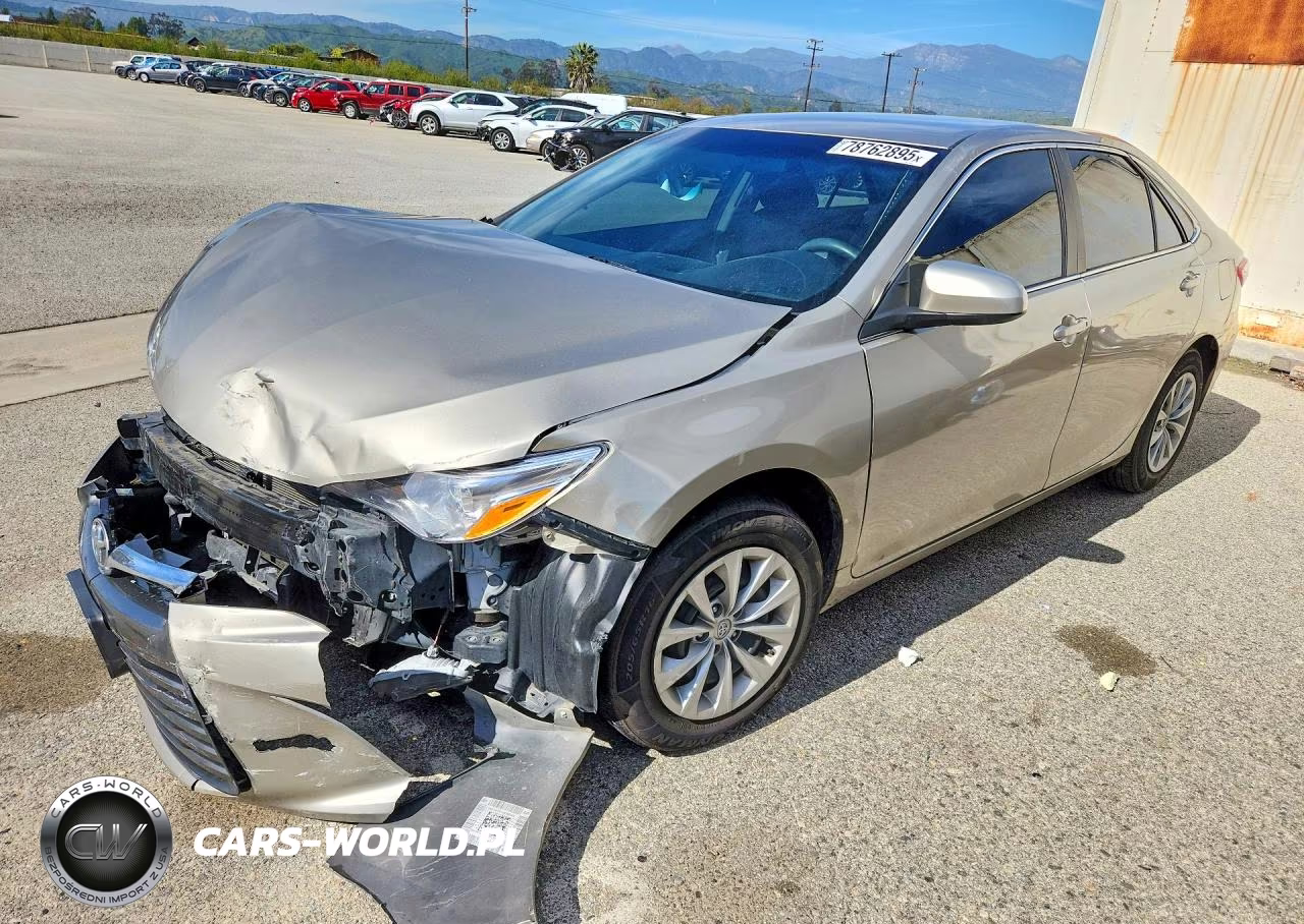 2017 Toyota Camry Le – zdjęcie 1 z 12