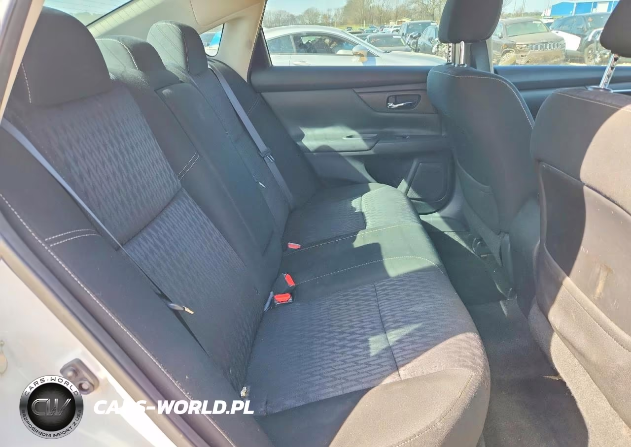 2018 Nissan Altima 2.5 S VIN:1N4AL3AP7JC274844 - 10
