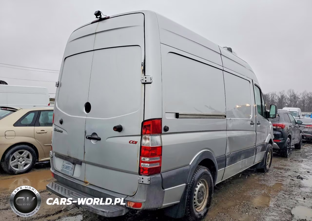 2010 Mercedes-Benz Sprinter 2500 VIN:WD3PE7CC8A5497201 - 3