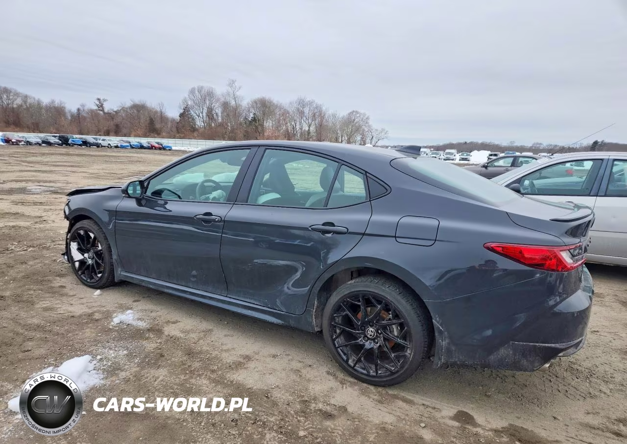 2026 Toyota Camry Se VIN:4T1DBADK0TU043016 - 2