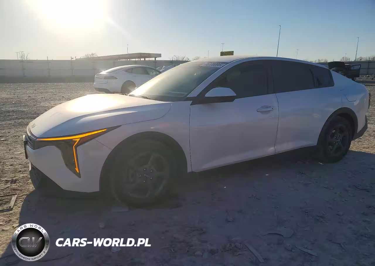 2025 Kia K4 Lxs