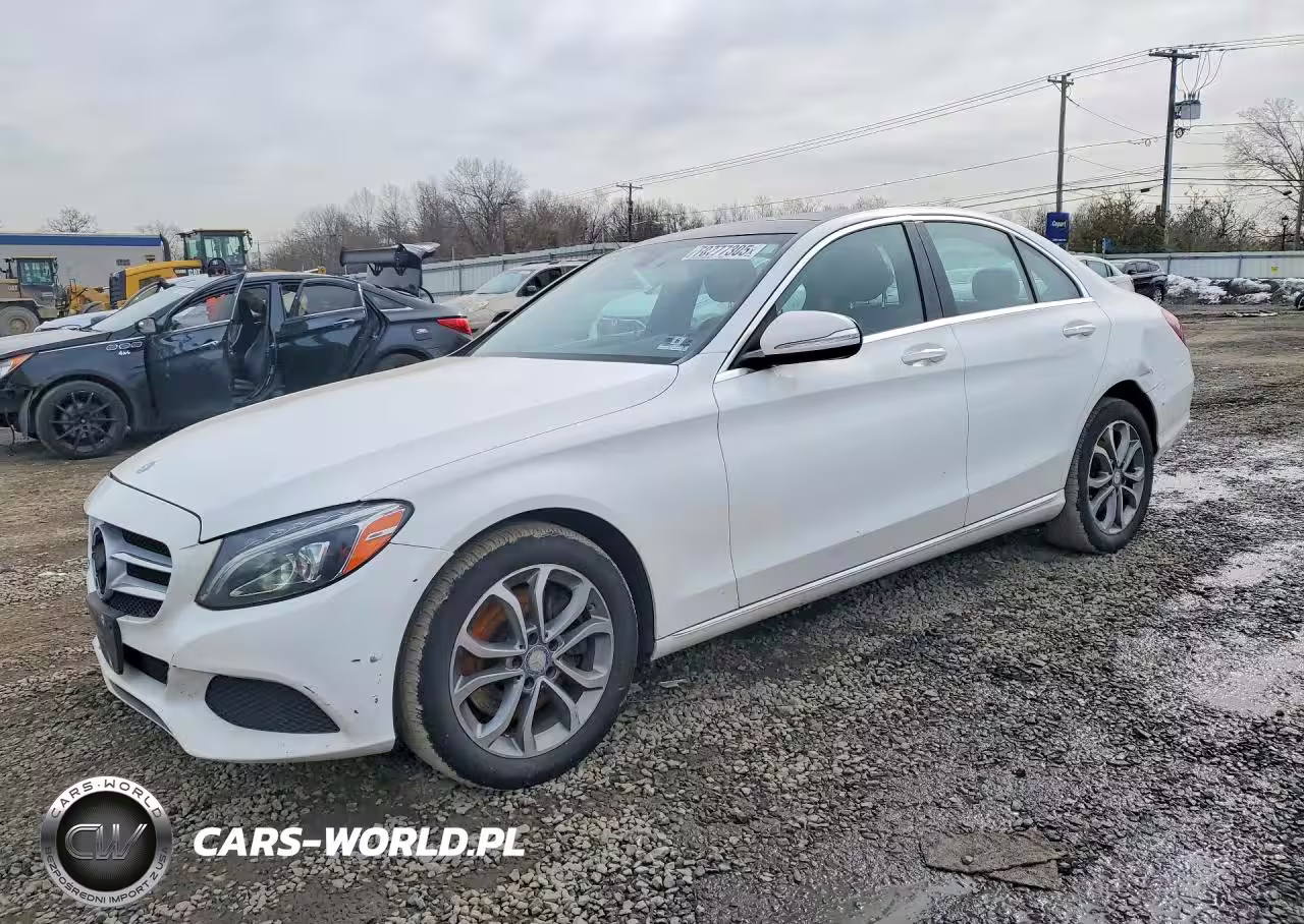 2015 Mercedes-Benz C 300 4Matic