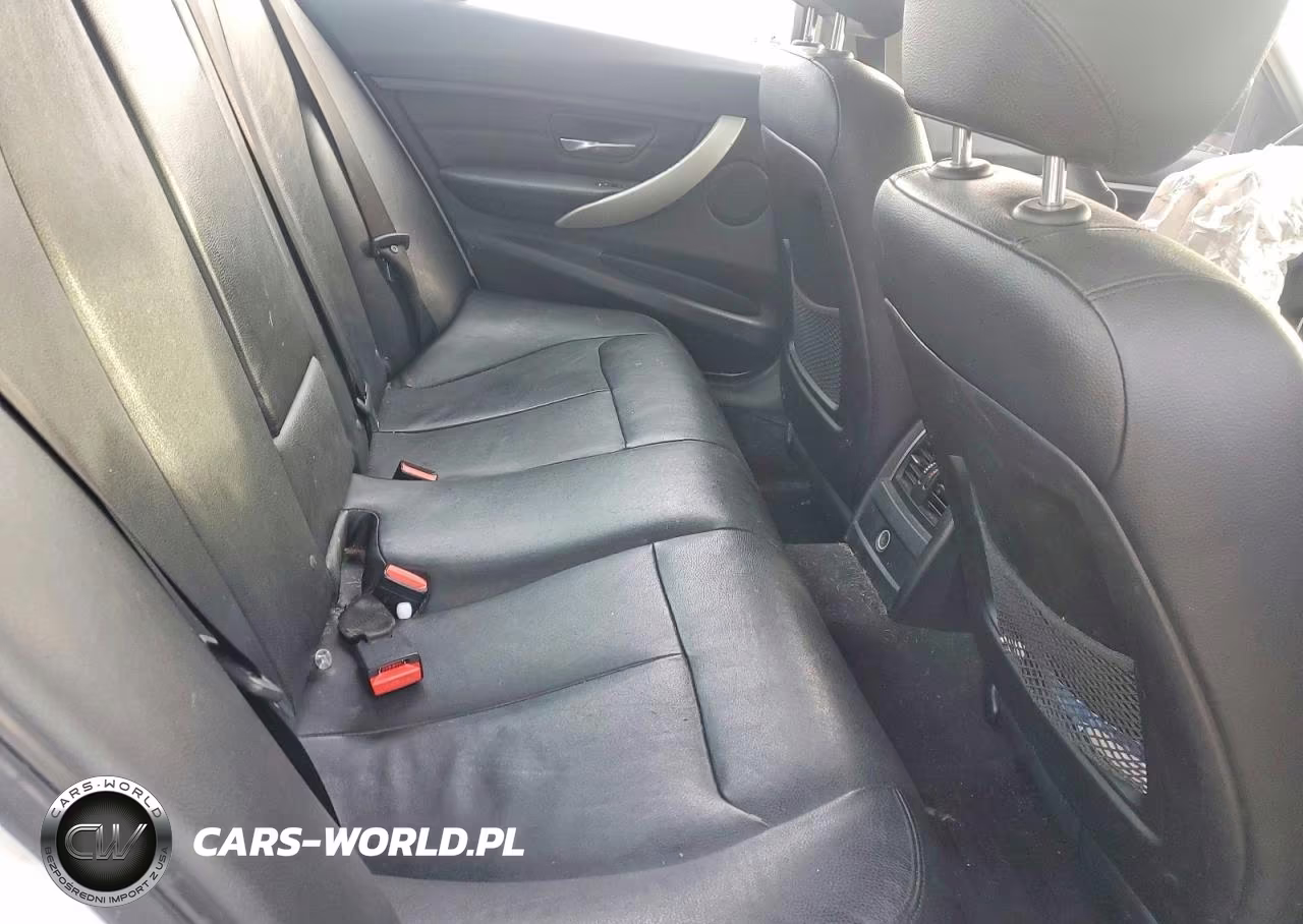 2016 BMW 320 VIN:WBA8A3C59GK690982 - 10