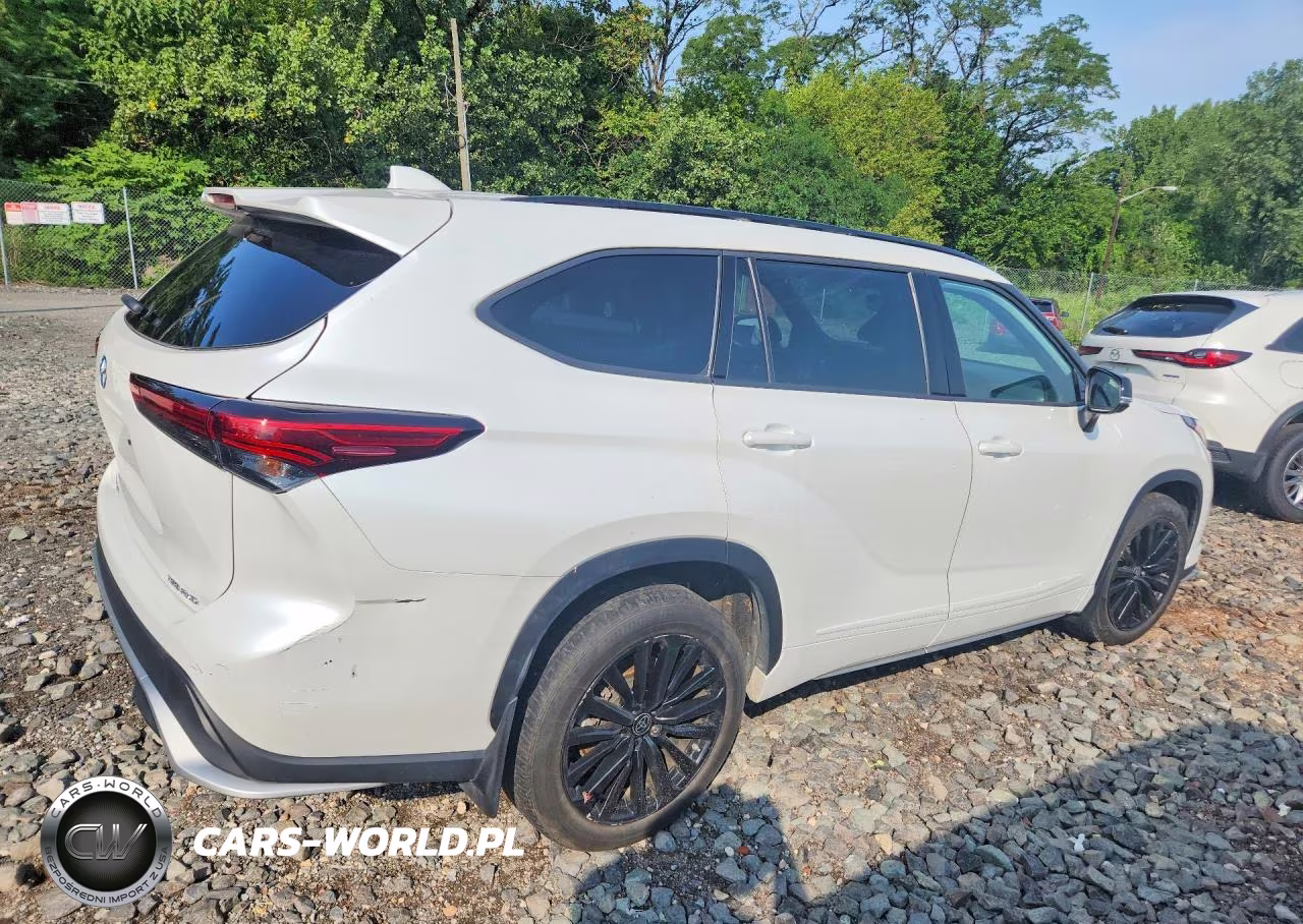 2023 Toyota Highlander Xse VIN:5TDKDRBH3PS021484 - 3