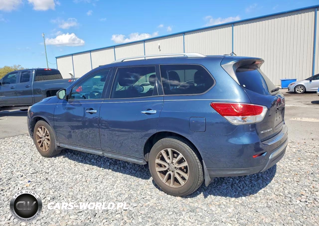 2015 Nissan Path Finde VIN:5N1AR2MN4FC672335 - 2