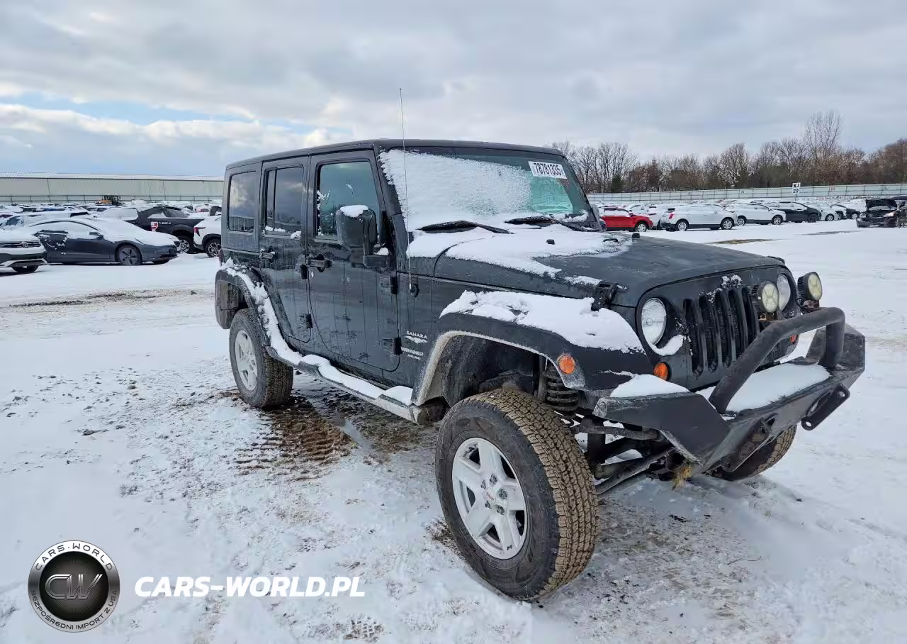 2008 Jeep Wrangler Unlimited Sahara VIN:1J4GA59148L637126 - 4