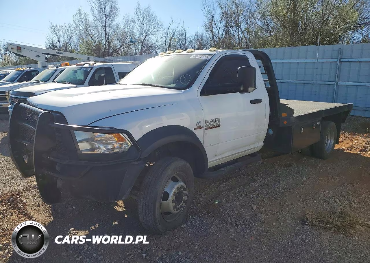 2016 Ram 4500 Flatbed Truck