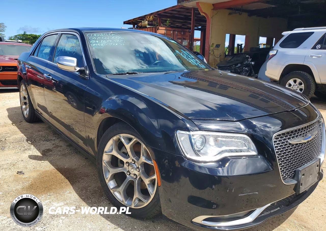 2018 Chrysler 300 C Rwd VIN:2C3CCAPT7JH340984 - 4