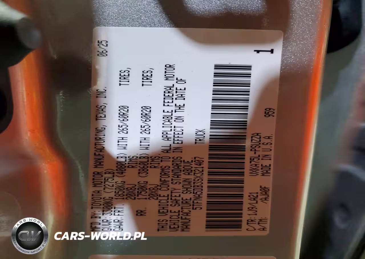 2025 Toyota Tundra Platinum VIN:5TFNA5DB3SX321407 - 13
