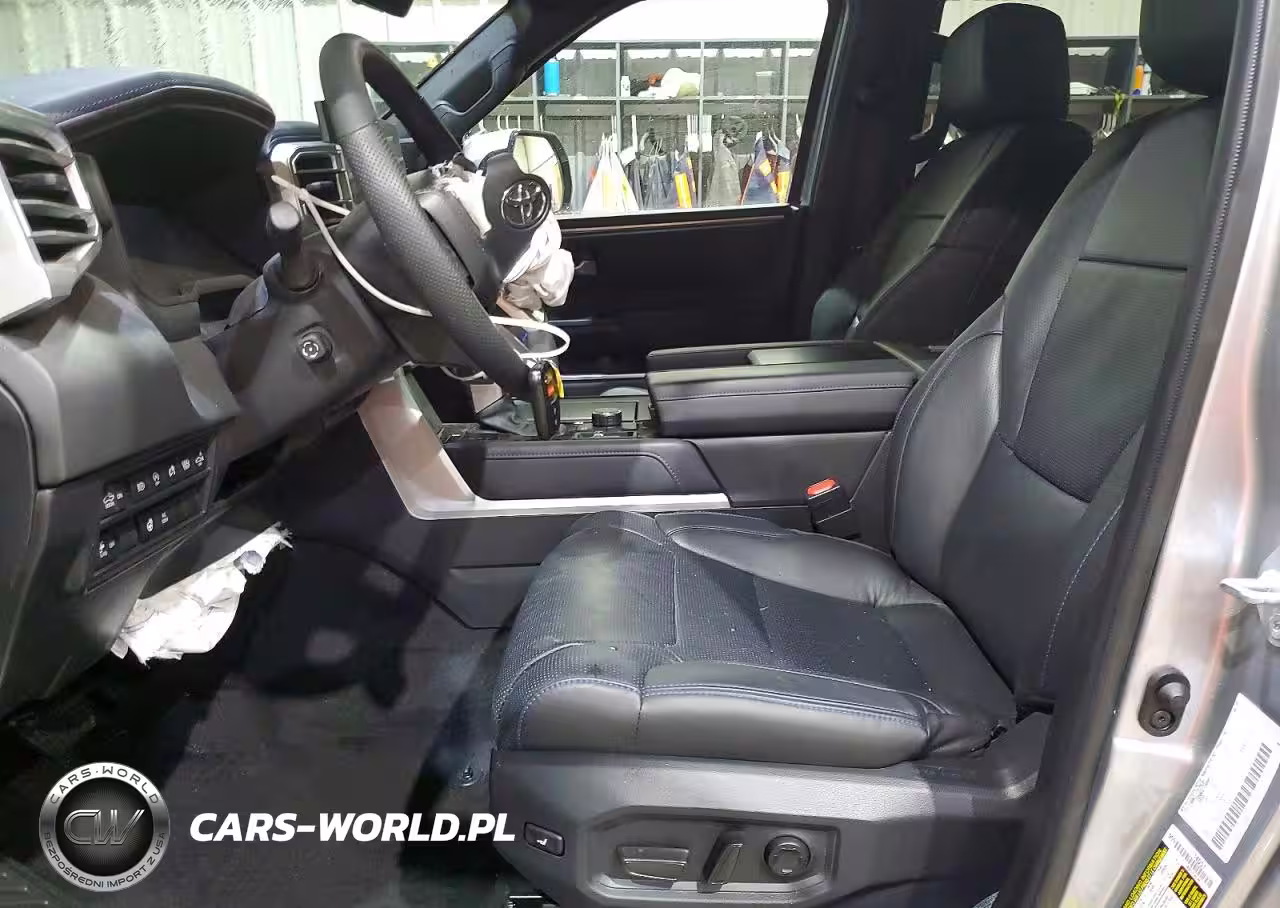 2025 Toyota Tundra Platinum VIN:5TFNA5DB3SX321407 - 7
