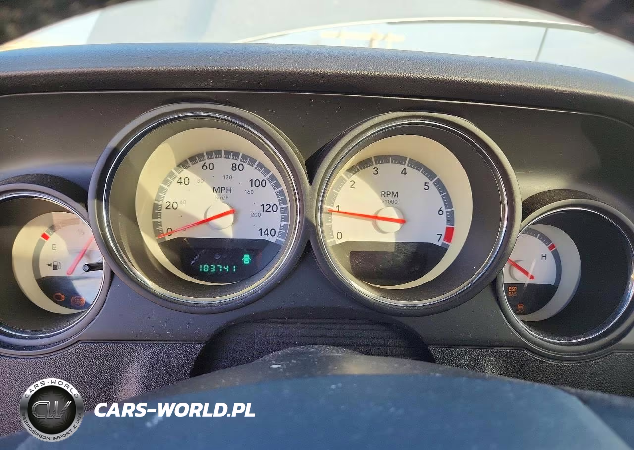 2009 Dodge Challenger Se VIN:2B3LJ44V49H604992 - 9