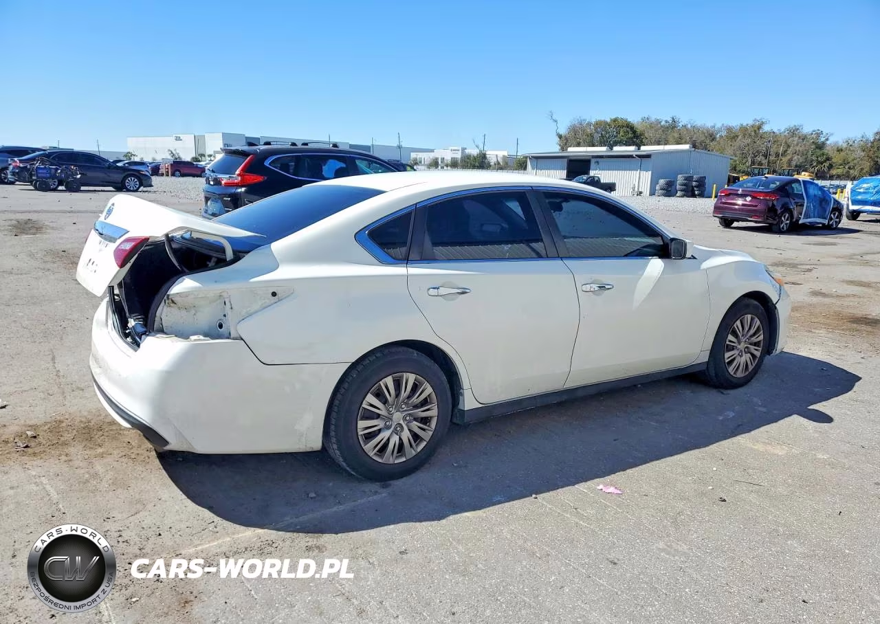 2018 Nissan Altima 2.5 S VIN:1N4AL3AP3JC119031 - 3