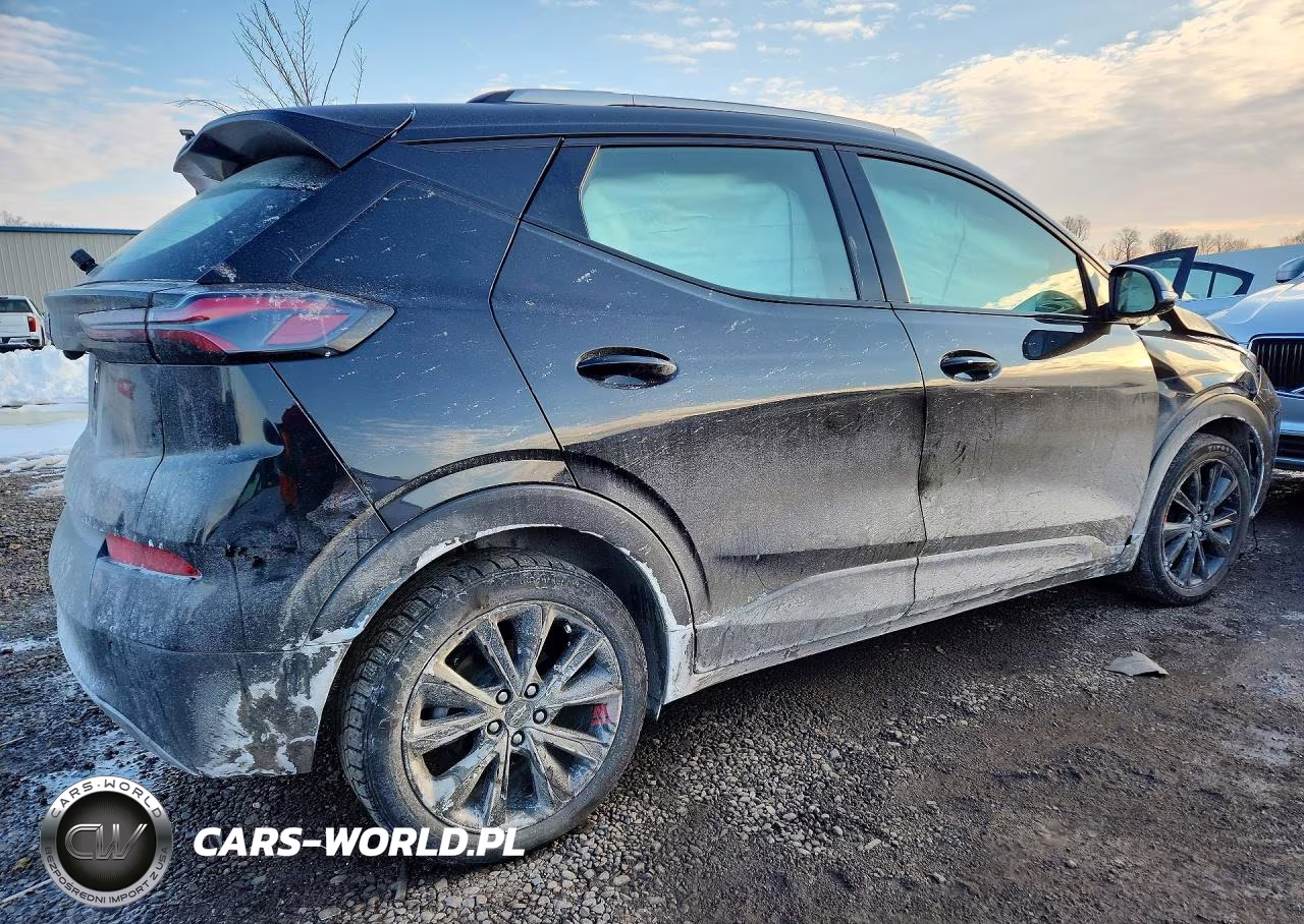 2023 Chev Bolt Euv L VIN:1G1FY6S0XP4185043 - 3