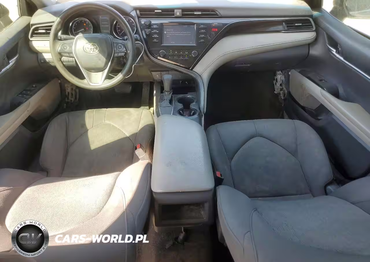 2019 Toyota Camry Le VIN:4T1B11HK0KU208100 - 8