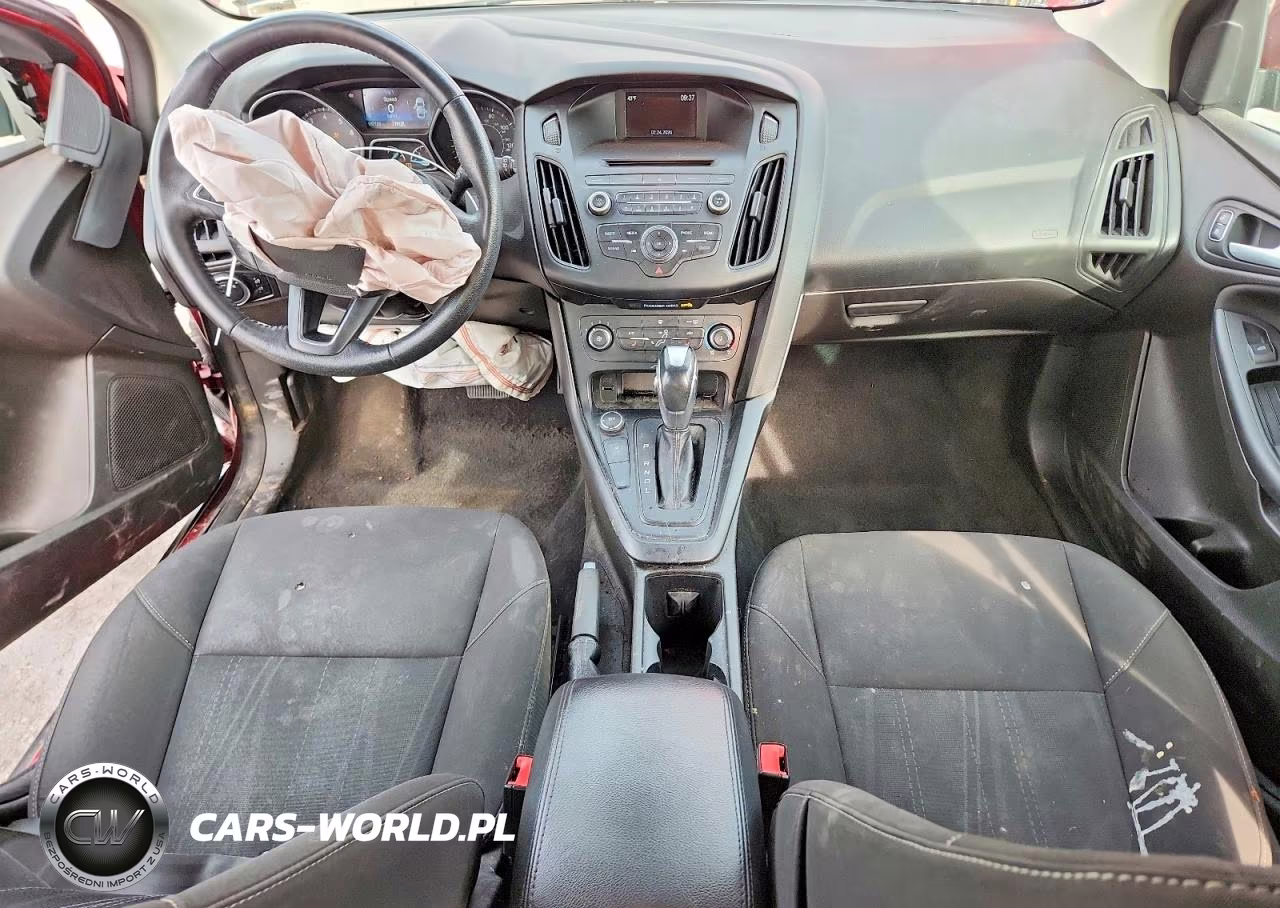 2016 Ford Focus Se VIN:1FADP3K21GL288218 - 8