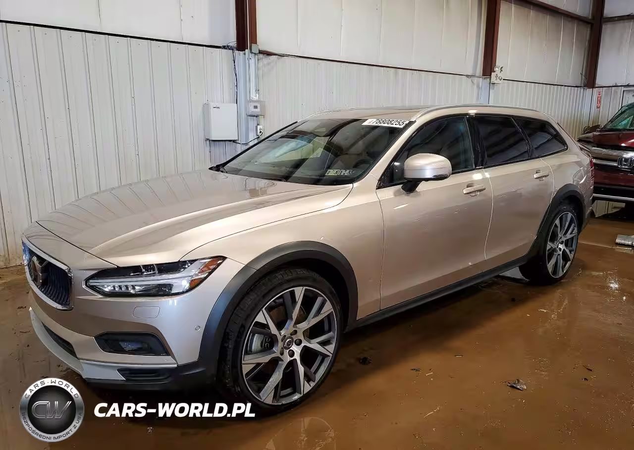 2023 Volvo V90 Cross Country Ultimate