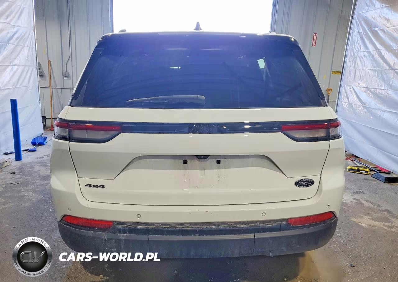 2023 Jeep Grand Cherokee Laredo VIN:1C4RJHAG1PC579748 - 6