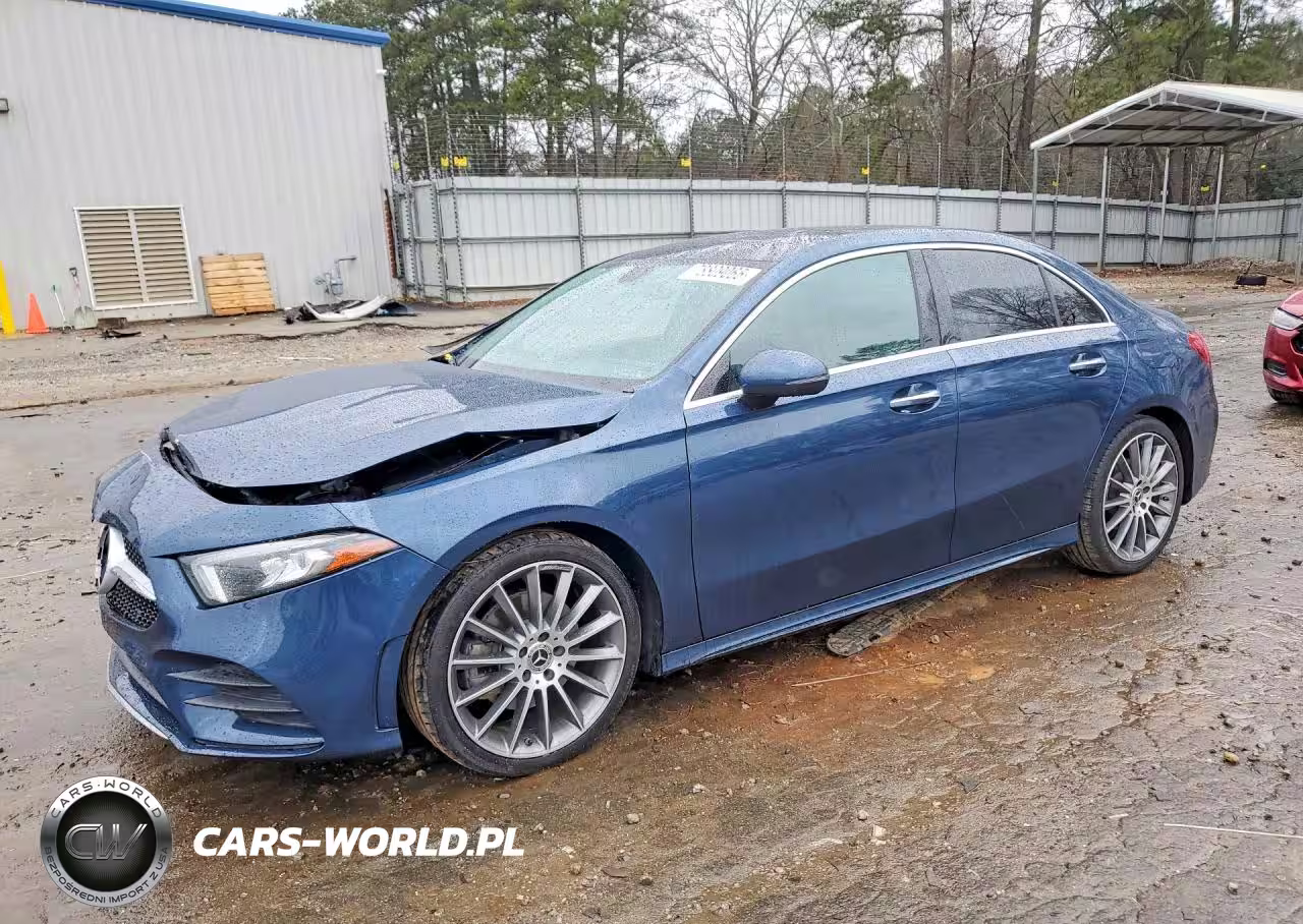 2021 Mercedes-Benz A 220