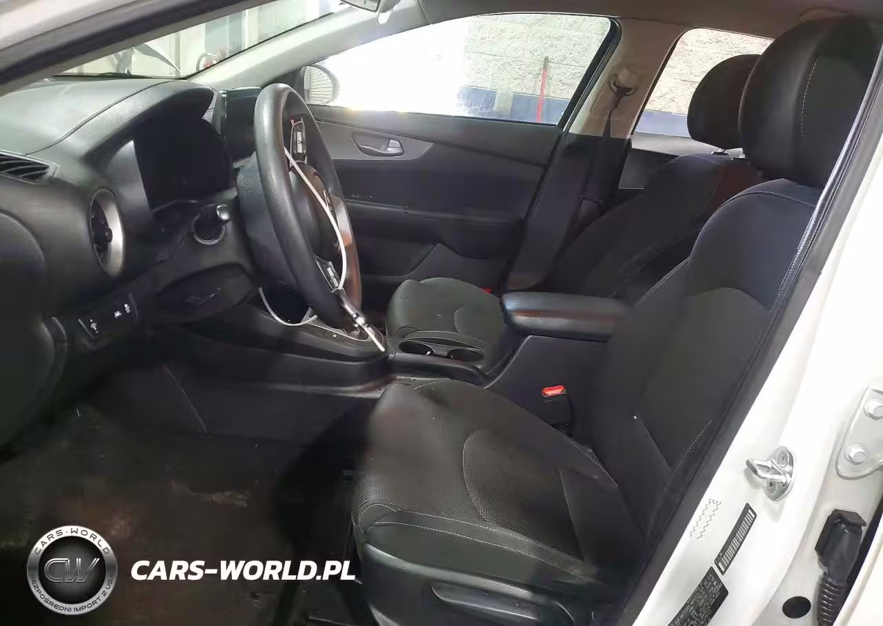 2021 Kia Forte Lxs VIN:3KPF24AD7ME329711 - 7