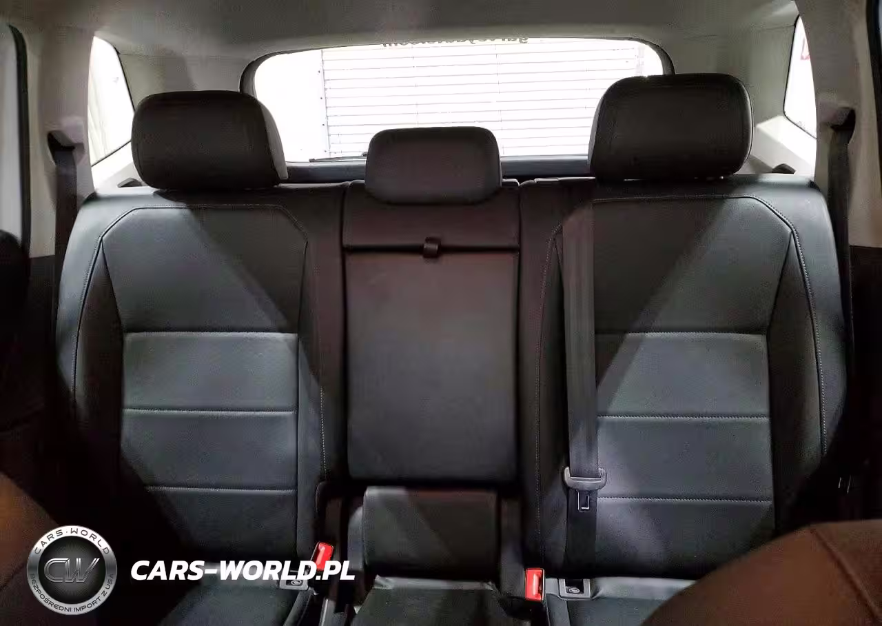 2018 Volkswagen Tiguan Se VIN:3VV2B7AX6JM003802 - 10