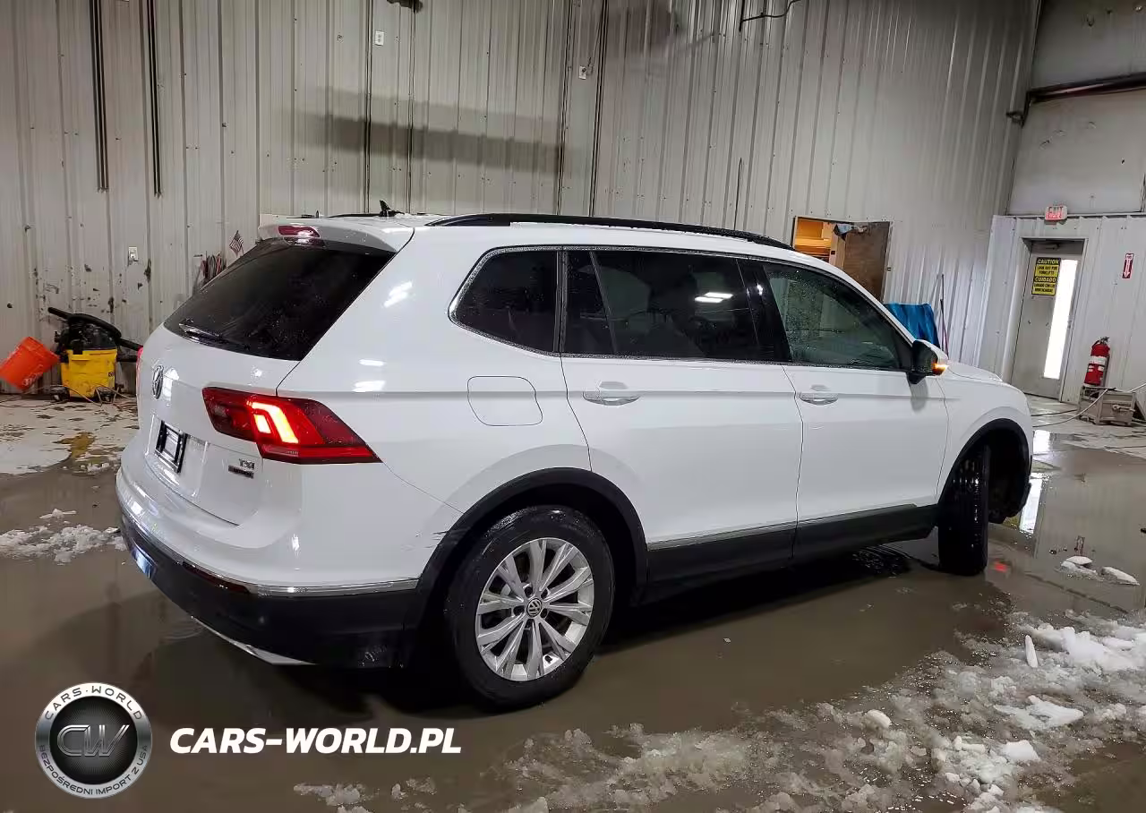 2018 Volkswagen Tiguan Se VIN:3VV2B7AX6JM003802 - 3