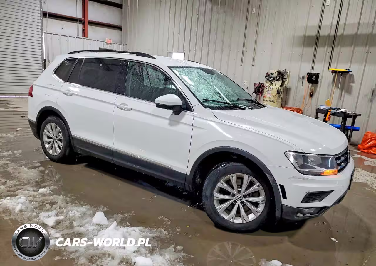 2018 Volkswagen Tiguan Se VIN:3VV2B7AX6JM003802 - 4