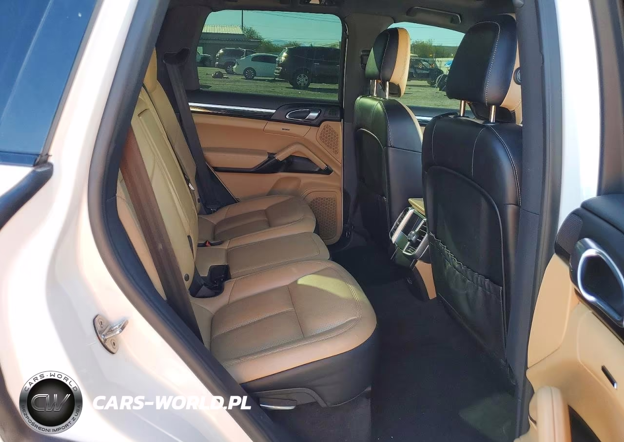 2018 Porsche Cayenne VIN:WP1AA2A22JKA02088 - 11