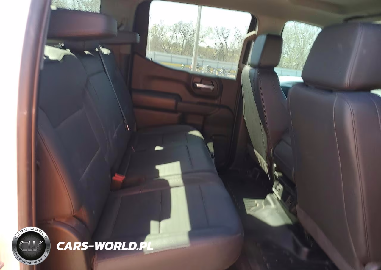 2025 Chevrolet Silverado K1500 VIN:2GCUKAED9S1171365 - 10