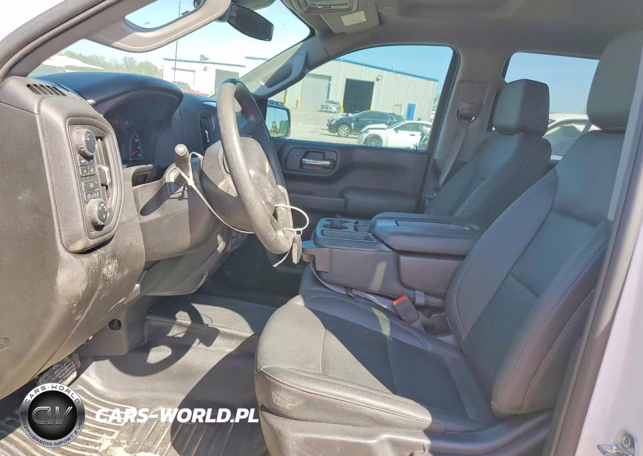 2025 Chevrolet Silverado K1500 VIN:2GCUKAED9S1171365 - 7