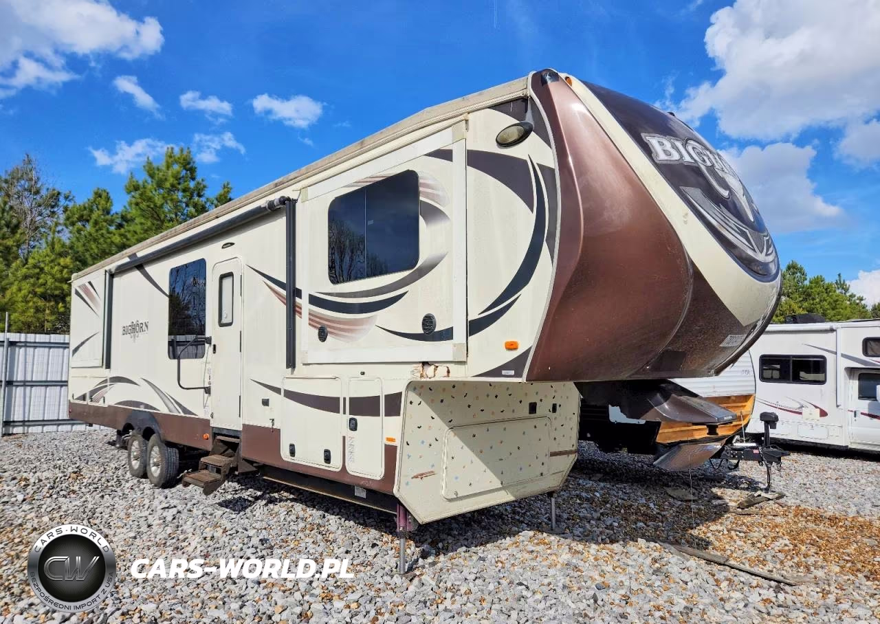 2015 Heartland Big Country Camper
