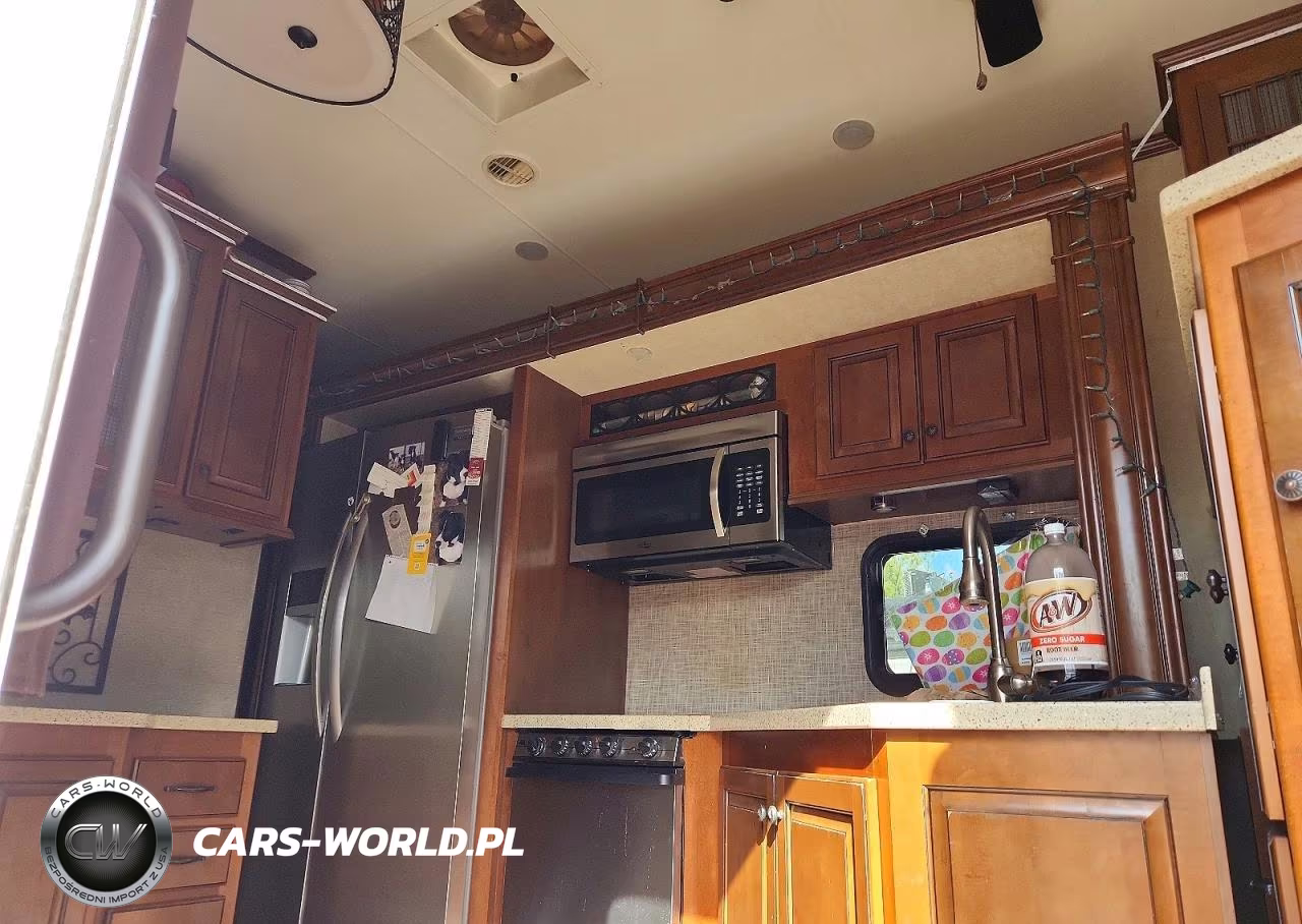 2015 Heartland Big Country Camper VIN:5SFBG432XFE297747 - 6