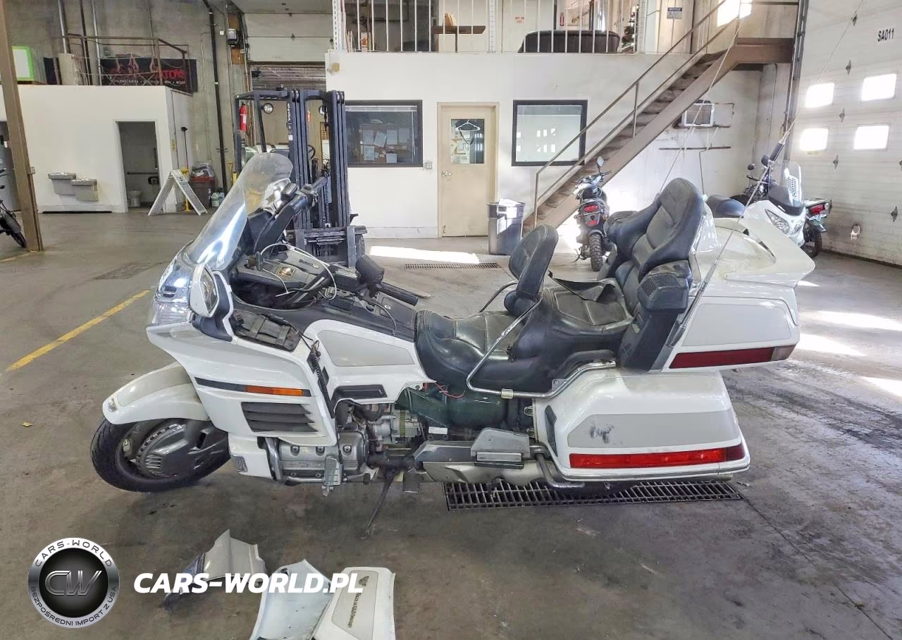 1999 Honda Gl1500 VIN:1HFSC223XXA104556 - 3