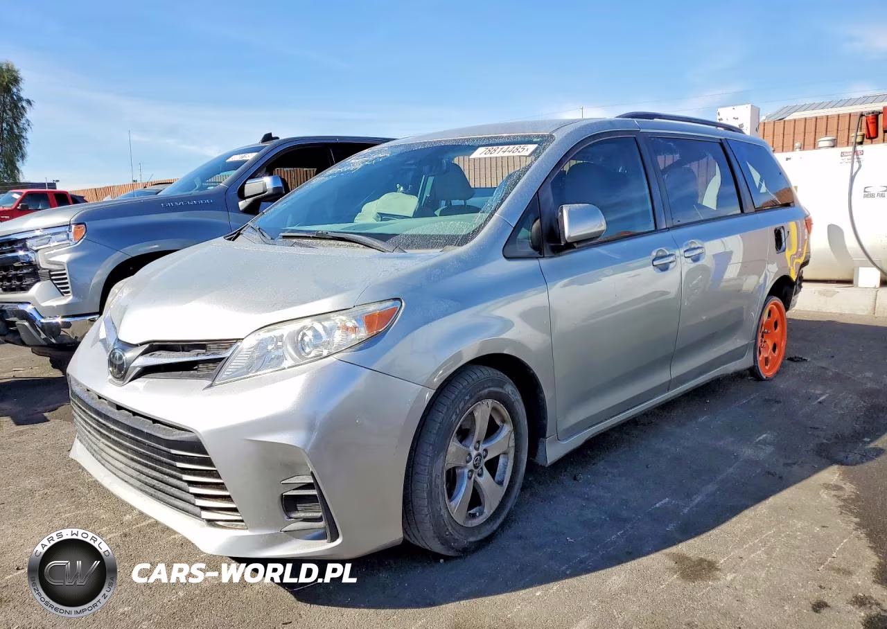2020 Toyota Sienna Le 8-Passenger
